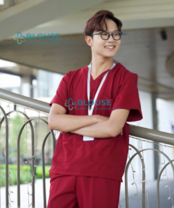 Bộ Scrubs Cổ Tim Màu Đỏ Đô Cao Cấp - Mã SC07