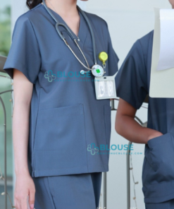 Bộ Scrubs Cổ Tim Màu Xám Đậm Cao Cấp - Mã SC08 (3)
