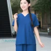 Bộ quần áo scrubs cổ tim cao cấp cho nữ màu xanh sẫm2